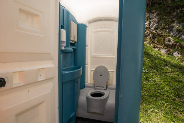 Portable bathroom rental in Princes Lakes, IN