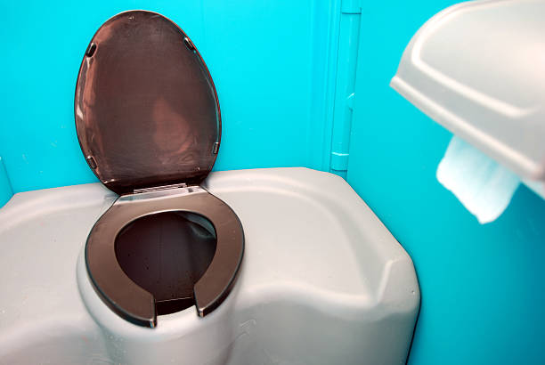 Porta potty delivery and setup in Princes Lakes, IN